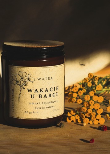 świeca sojowa Wakacje u Babci 225 ml 4.JPG
