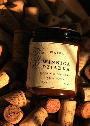 świeca sojowa Winnica dziadka 225 ml 1.JPG